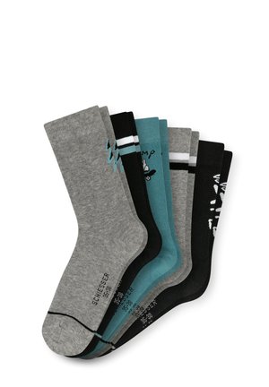 Fünf Paar Socken in unterschiedlichen Farben: grau, blaugrün, schwarz und mit gemusterten Designs. Die Materialien scheinen gestrickt zu sein, mit geripptem Texture und kontrastierenden Akzenten.