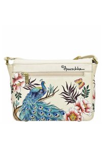 Cremefarbene Lederhandtasche mit einem lebhaften Pfau- und Blumenmuster, ausgestattet mit einer vorderen Reißverschluss-Tasche und goldenen Hardware-Details.