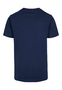 Mørkeblå bomuld t-shirt med rund hals og korte ærmer. Har en glat tekstur og et enkelt design uden mønstre eller detaljer.