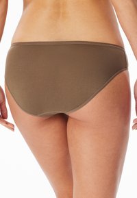 Schiesser 4-PACK ESSENTIALS - Slip - weiss, taupe