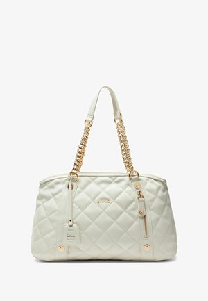 Borsa a tracolla cream trapuntata con manici a catena in tono oro, tasca con zip e dettaglio del logo su una texture simile alla pelle.