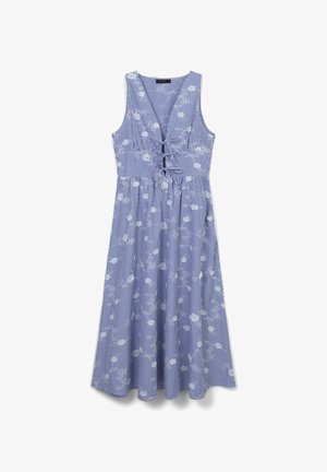 Calliope, LUNGO RIGHE CON RICAMI - Vestito casual - var celeste chiaro