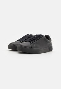 Pier One LEATHER - Sportcipő - black
