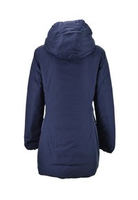 Marineblauwe geïsoleerde jas met capuchon, gestructureerde stof, lange mouwen en een rechte snit. Geen zichtbare patronen of hardwaredetails.