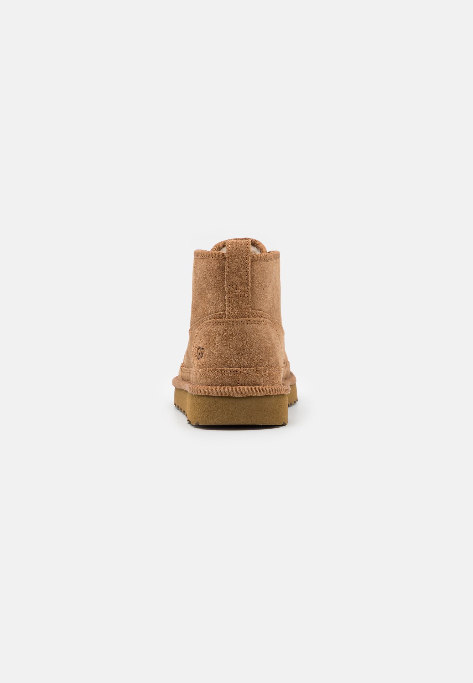 neumel uggs chestnut