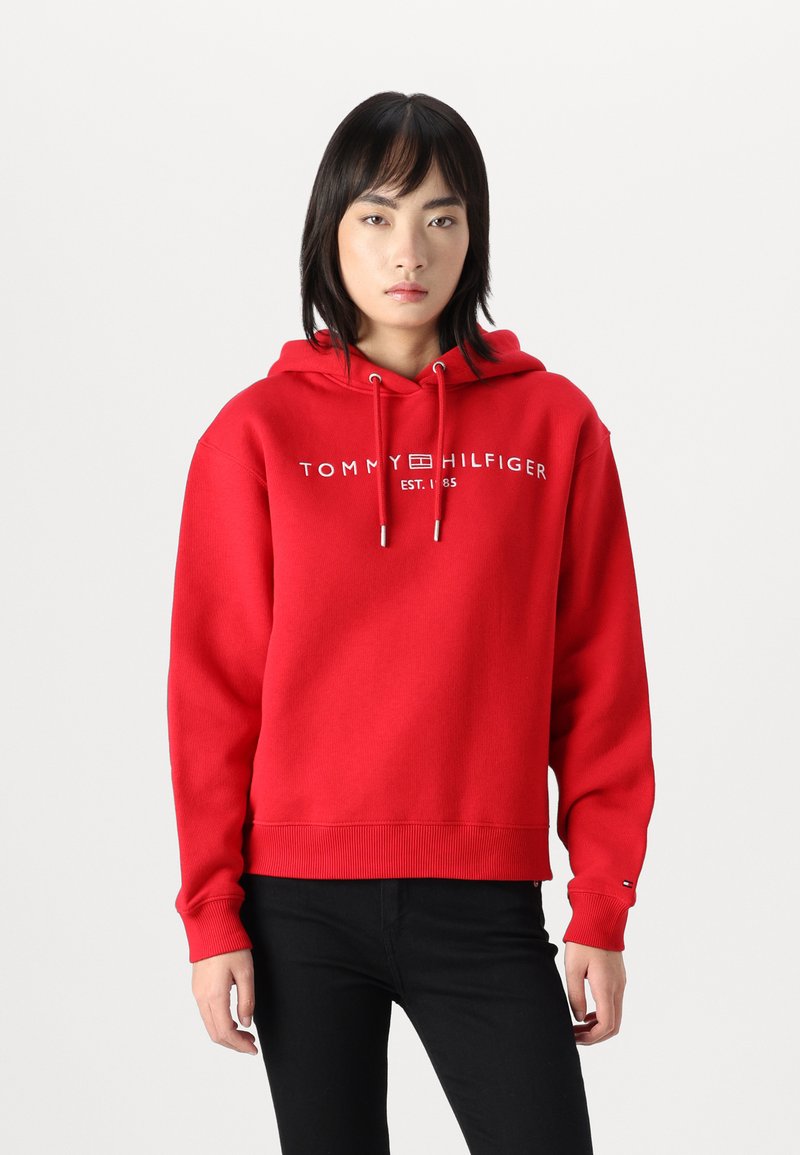 Tommy Hilfiger - MDRN REG CORP LOGO  - Sudadera - primary red, Ampliar