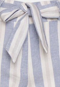 ONLY Petite Tygbyxor - blue