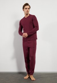 Pier One Pyjama - bordeaux