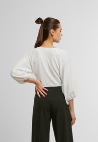 Urban Classics STRUCTURED KNOTTED - Bluse - white