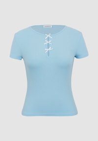 Valgt, baby blue w. white bows