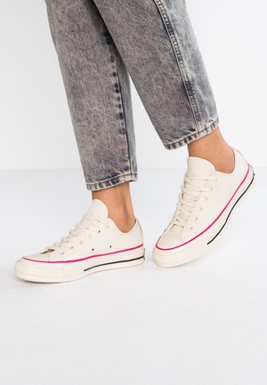 Baskets basses - off-white