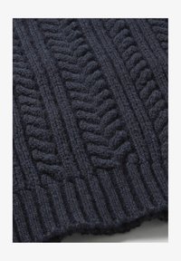 Unausgewählt, marine