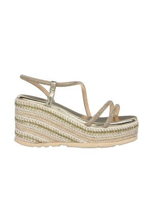 Sandalo con zeppa dal superiore in oro metallico, piattaforma in corda intrecciata multicolore e cinturini sottili. Presenta una suola in gomma per una buona aderenza.