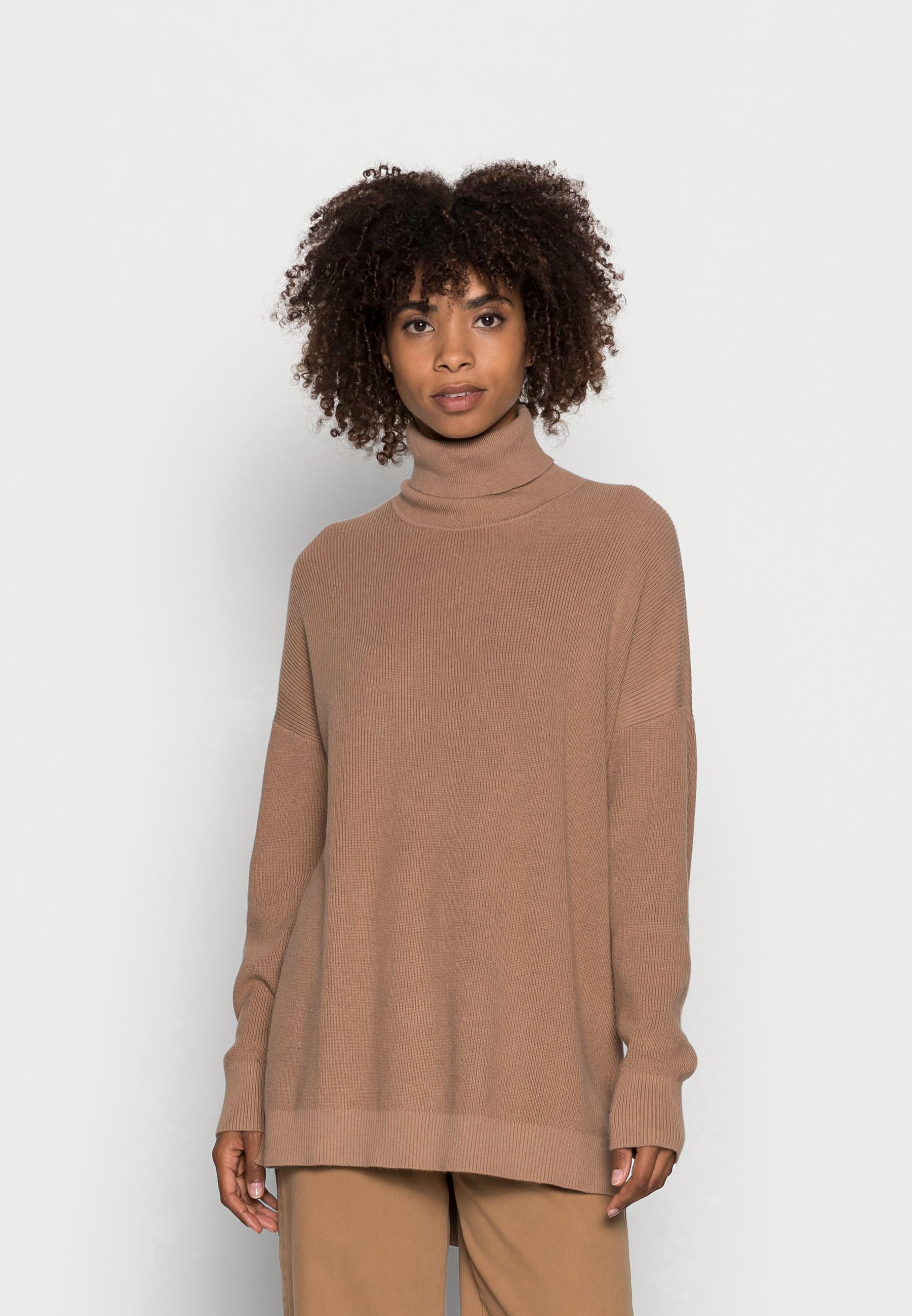 Roll Neck Wool Knit | escapeauthority.com