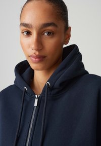 OPUS SOFT LOOSE BATWING FIT - Sweater met rits - coal blue