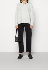 Vero Moda Stickad tröja - grey denim