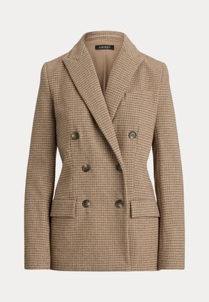 Blazer doppiopetto a righe marroni con revers appuntiti, taschino sul petto e due tasche frontali; tessuto testurizzato e bottoni scuri.