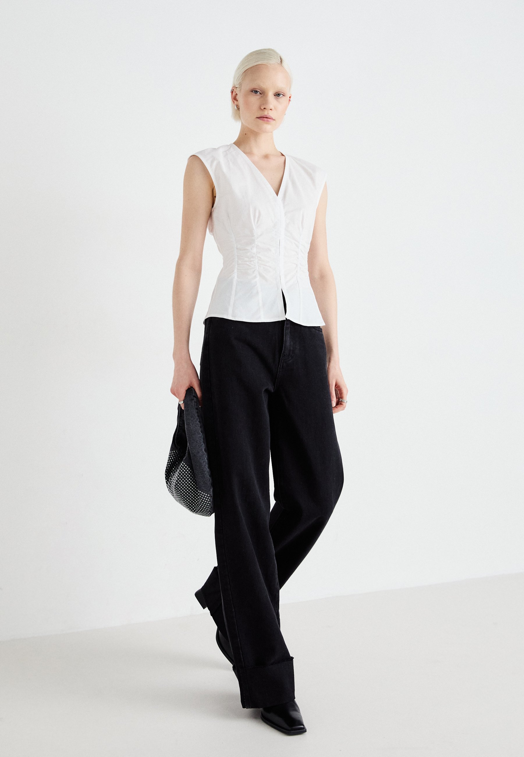 売れ筋商品|||ウィークデイ シャツ レディース トップス ALEC  - Blouse - white light Weekday ALEC - Blouse - white light/white - Zalando.co.uk