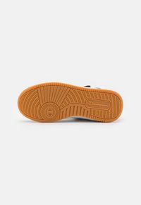 Champion RD18 2.0 MID B GS UNISEX - Scarpe da basket - white/black