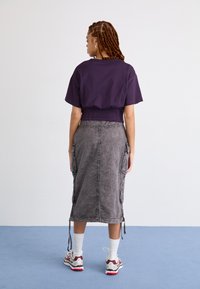 Alpha Industries T-shirt med print - plum