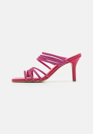 Heeled mules - deep fuchsia
