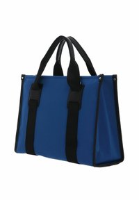 Sac fourre-tout bleu en matière synthétique, avec des poignées noires, une forme structurée et des accents en métal argenté sur les côtés.