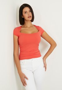 Guess - T-shirt basic - corallo Miniatuurafbeelding 1