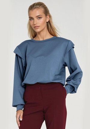 - Bluza