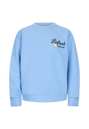Lichtblauwe crewneck trui met de tekst "Refresh Retour Jeans" en een kleine citroengrafiek op de bovenste linkerborst.