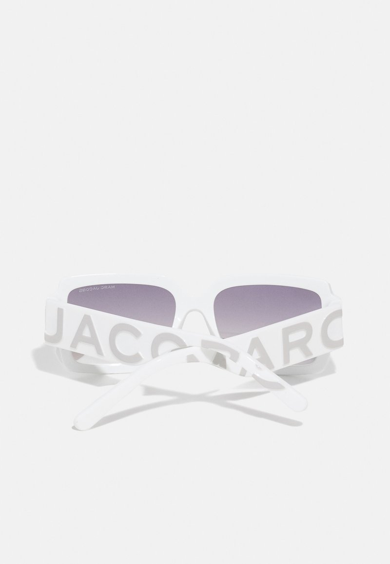 MARC JACOBS Sunglasses - white/grey/white - Zalando.co.uk display picture 2