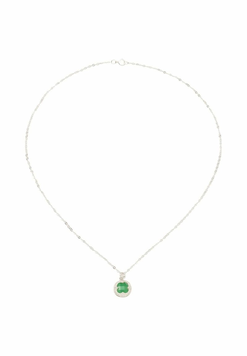 Collier délicat en chaîne d'argent avec un pendentif en pierre précieuse ronde verte sertie dans un cadre en argent.