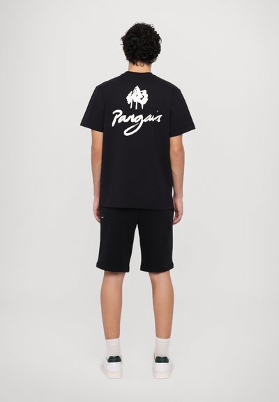 PANGAIA ONE FOREST GRAPHIC UNISEX - Trükipildiga T-särk - black