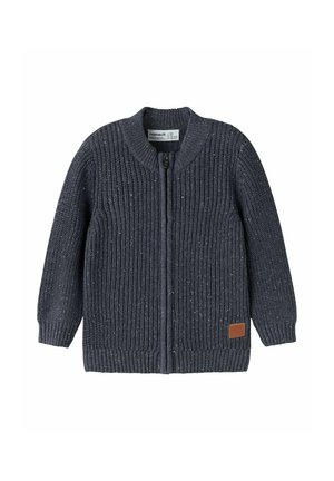 Cardigan zippé en maille côtelée gris foncé avec manches longues et petite pièce en cuir marron sur le bas devant.