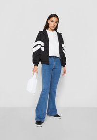 Urban Classics Bluză de trening - black/white