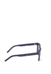 Sportovní sluneční brýle s matným námořnickým rámem, šedými skly a červenobílými akcentními proužky na spáncích. Součástí jsou nastavitelná nosní podložky.