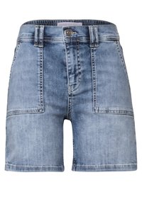 Denim-Shorts in Hellblau mit hoher Taille, ausgestattet mit zwei vorderen Taschen und sichtbaren Nähten. Knopfverschluss vorne.