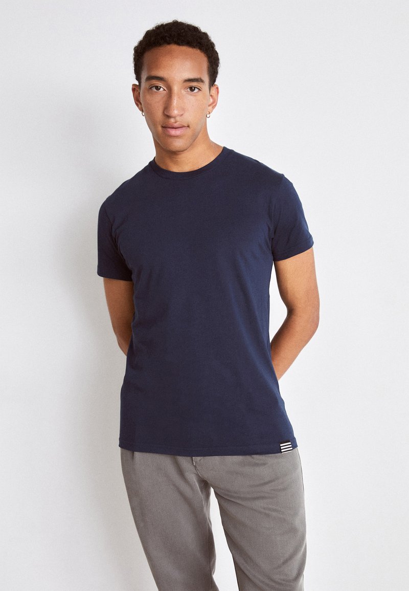 Mads Nørgaard - THOR TEE - Tricou basic - navy, Extindeți