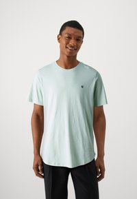 Jack & Jones JPRBLABRODY TEE 7 PACK - Navadna majica - mottled dark yellow/off-white/blue-grey