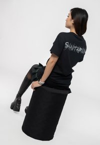 Paradiso Clothing METALLICA SANITARIUM UNISEX - Print T-shirt - black