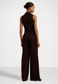 Lauren Ralph Lauren CHAIN TRIM STRETCH JERSEY JUMPSUIT - Haalari - pinot noir