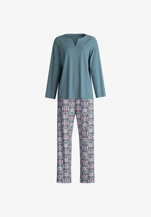 Twee-delig outfit met een lichtblauwe lange mouw top met een V-hals en een broek met een patroon in grijs, roze en witte bloemdecoratie.