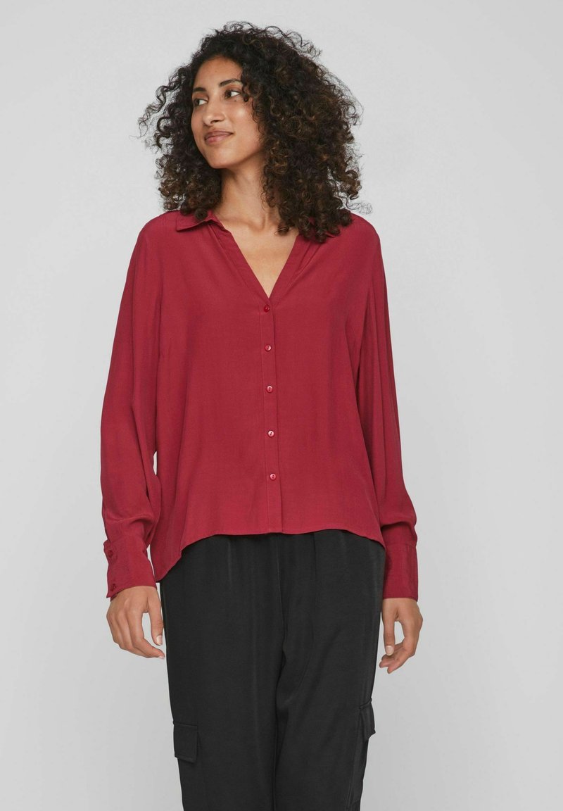 VILA V AUSSCHNITT - Blusa - beet red