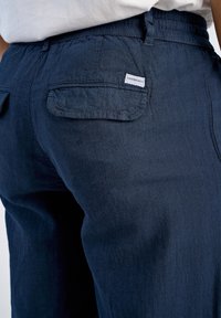 Lindbergh Pantaloni - navy