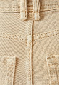 Bershka Flared-farkut - camel
