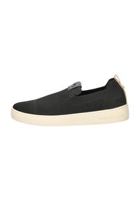 Sneaker nera slip-on realizzata in tessuto a rete con una superficie testurizzata. Presenta una suola in gomma bianca e un logo del marchio discreto sul lato.