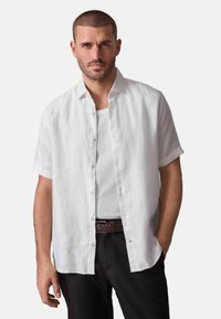 Unausgewählt, white