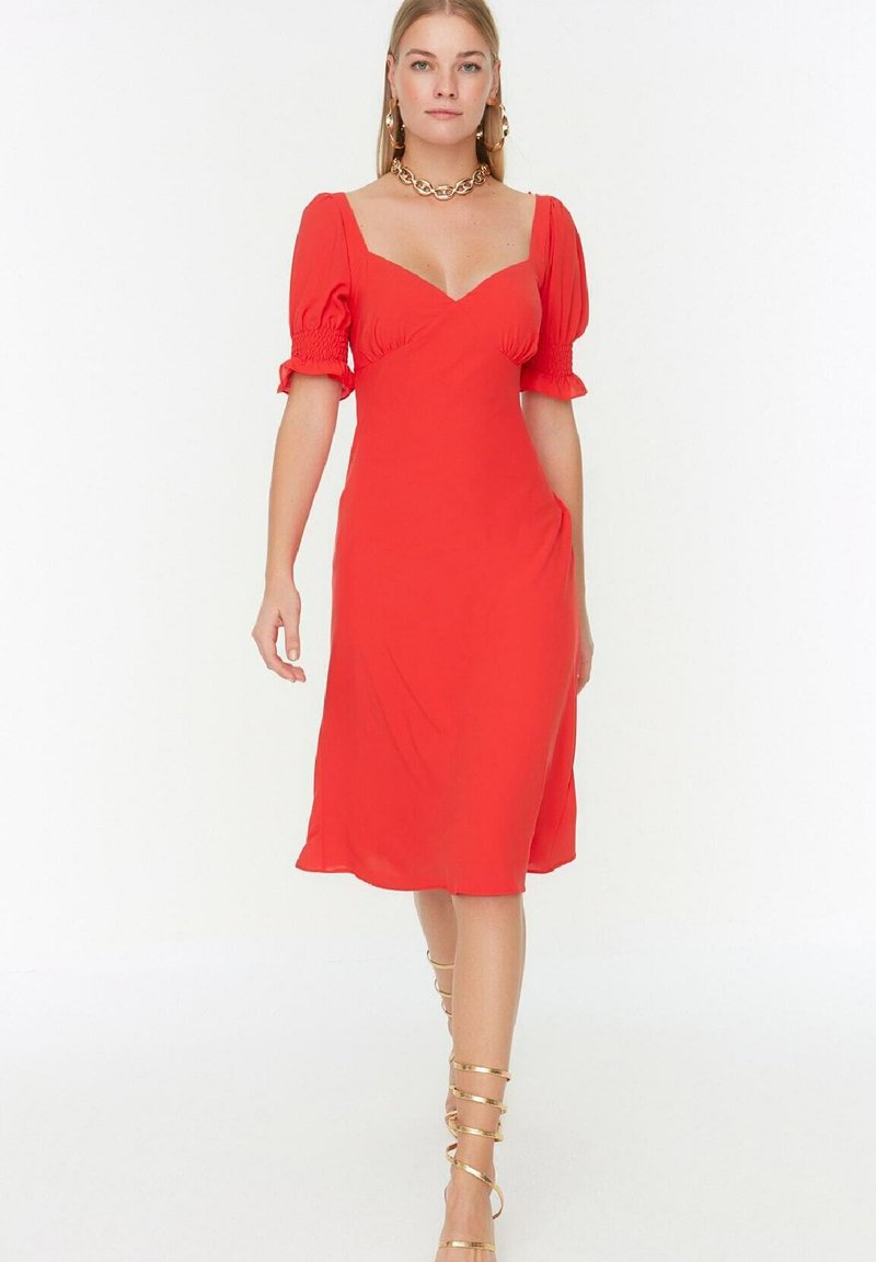 Trendyol Jurk rood