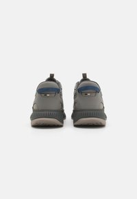 BOSS EVO RUNN - Baskets basses - open grey four