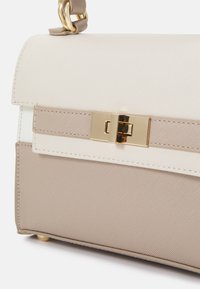 Call it Spring BULLETPROOF - Sac à main - bone