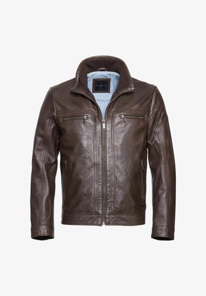Braune Lederjacke mit einem Reißverschluss, hohem Kragen und zwei mit Reißverschluss versehenen Brusttaschen. Glatte Textur mit Kontrastnähten.